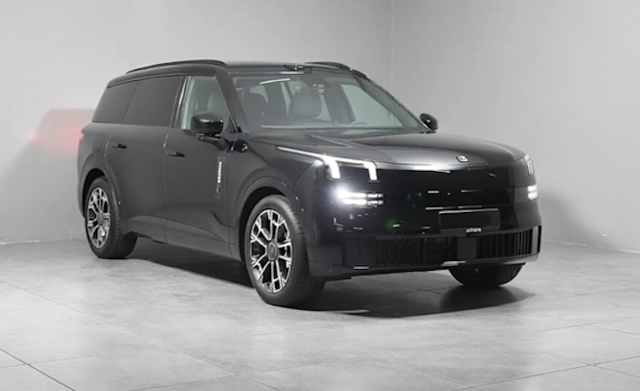 Lynk & Co 900 плитка 1