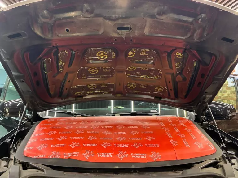 Шумоизоляция капота Cadillac Escalade